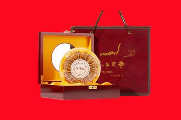 收购资讯:白河县回收冬虫夏草是按克吗
